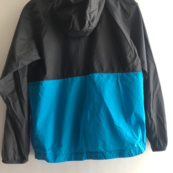 The North Face Lightweight Spring jacket. - Picture 3 of 10